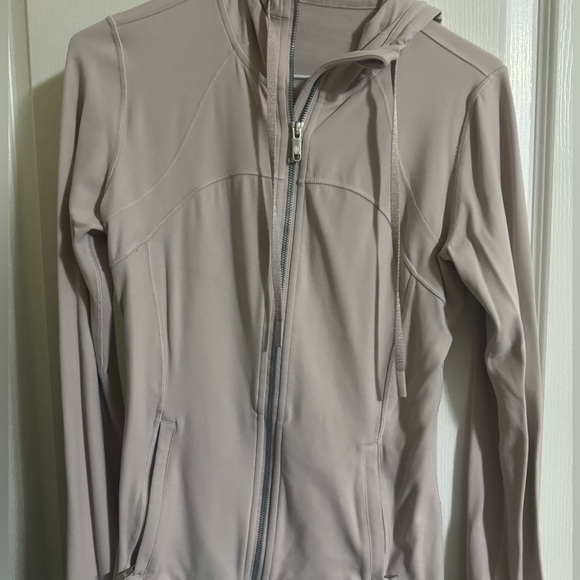 Lululemon size 8 Nulu jacket - Picture 1 of 2